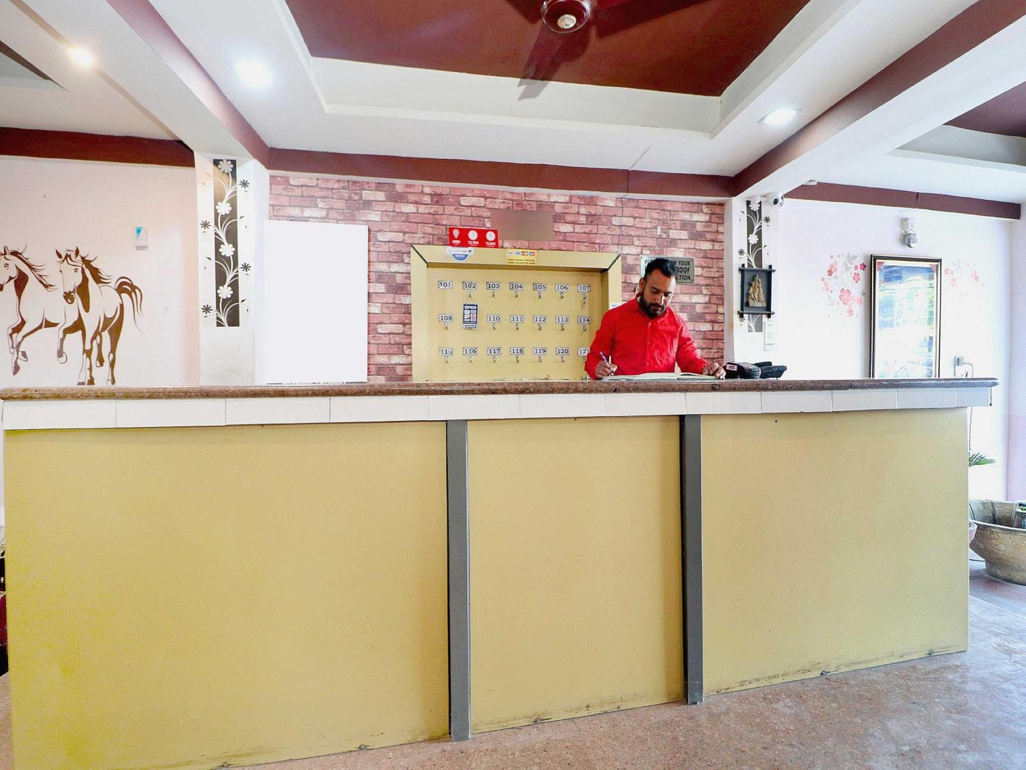 Hotel O Welcome Lounge Shahpur  Экстерьер фото
